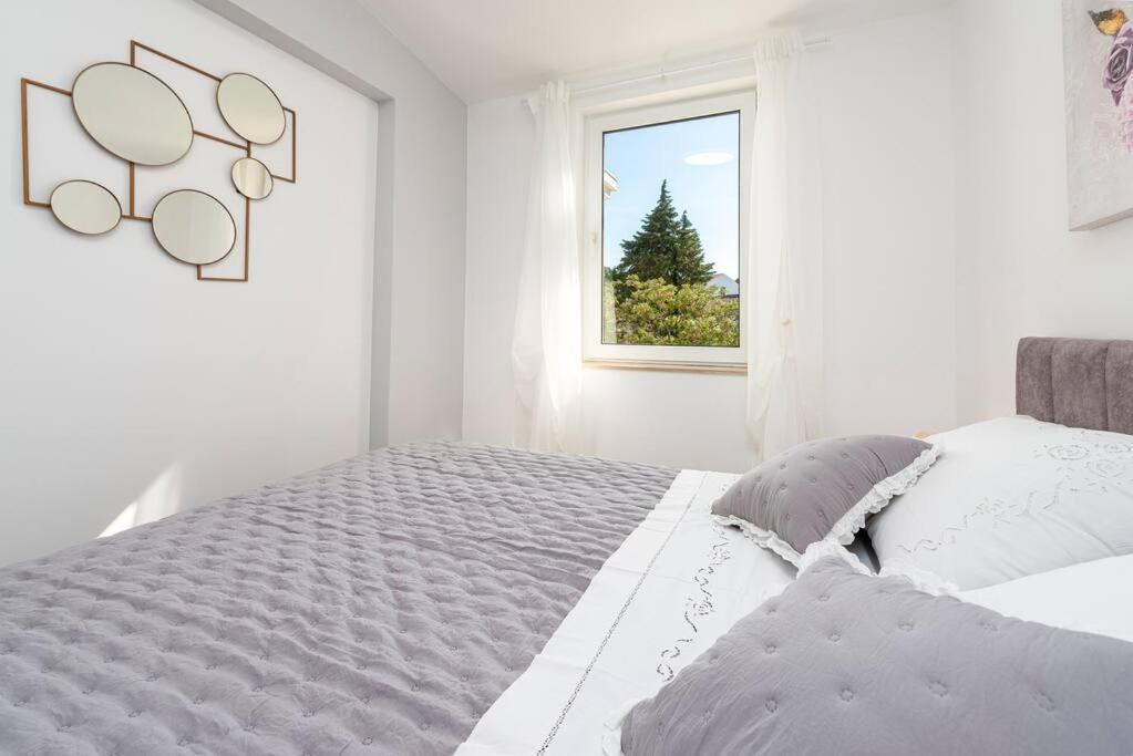 Apartment Kate With Free Parking Dubrovnik Eksteriør bilde